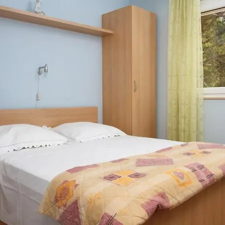Poscer Lokva Rogoznica